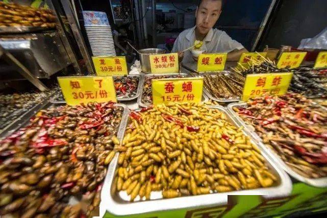 广西军训硬核出圈，实战现场也太野了！