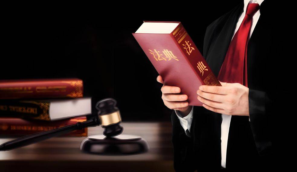 千呼万唤始出来，“被打不能还手”被废了，还有很多问题需要解决